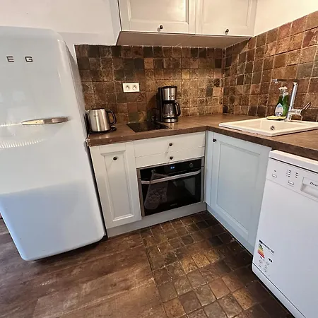 05 Grand Near Chatelet *